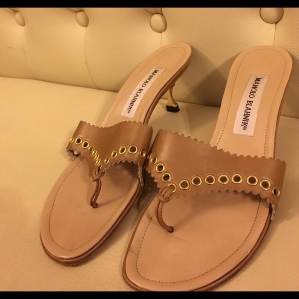 Authentic Manolo Blahnik kitten heels